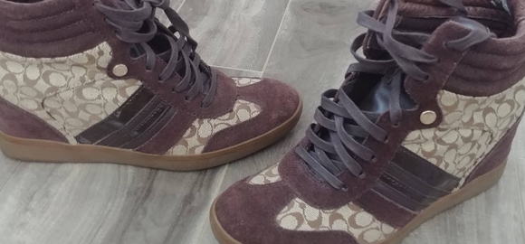 Coach shoes, size 8 - Picture 1 of 1